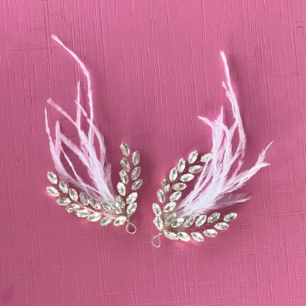 Diamond Leaf With Feathers